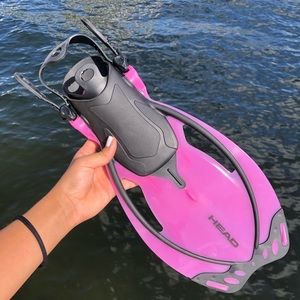 Beautiful kit for diving brand HEAD, like new only 1 used !!